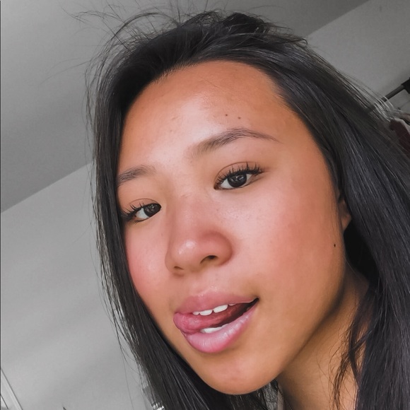 Meet your Posher, Vicky - Picture 1 of 1